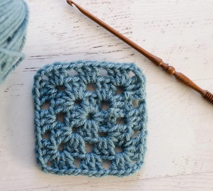 Classic Three-Round Granny Square Pattern